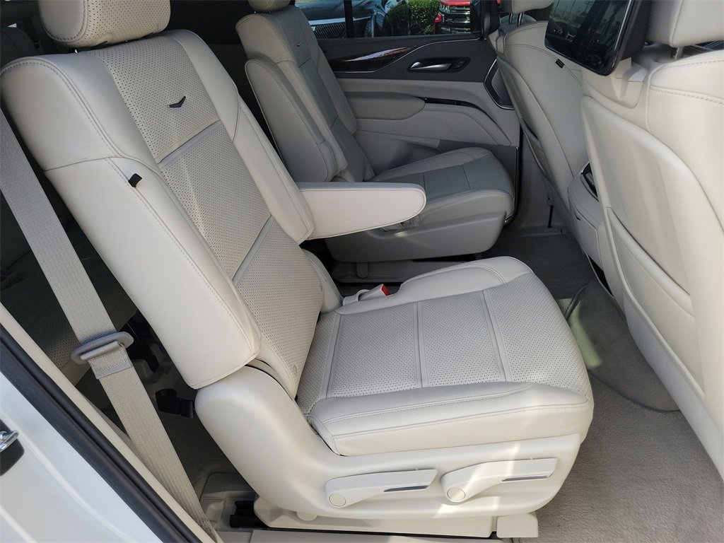 Used 2024 Cadillac Escalade Sport Platinum image 28