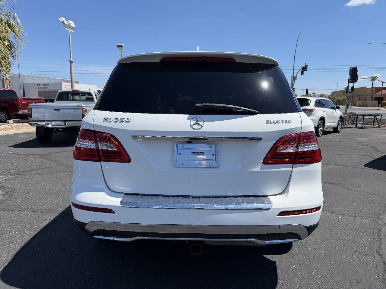 Used 2014 Mercedes-Benz ML 350 BlueTEC 4MATIC w/ Premium 1 Package image 7