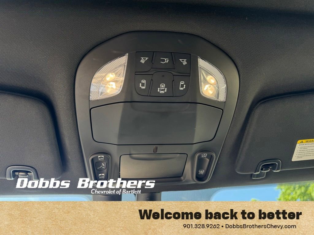Used 2022 Chrysler Pacifica Limited w/ Uconnect Theater Family Group FWD image 26