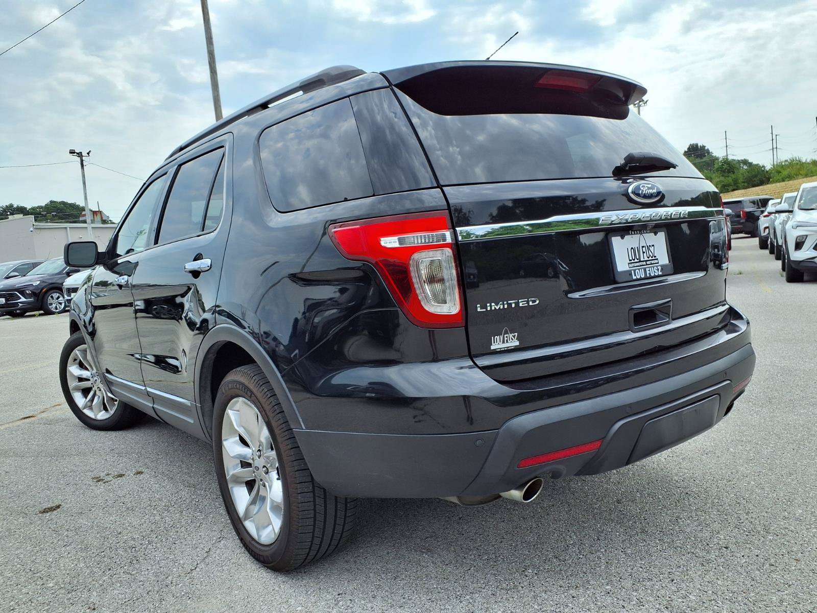 Used 2015 Ford Explorer Limited w/ Equipment Group 302A AWD/4WD image 33