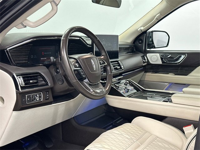Used 2022 Lincoln Navigator L Black Label image 17