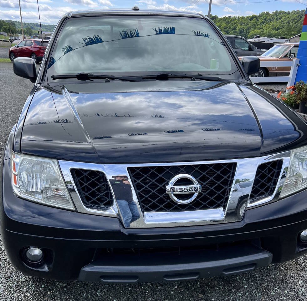 Used 2015 Nissan Frontier SV w/ SV Value Truck Package AWD/4WD image 10