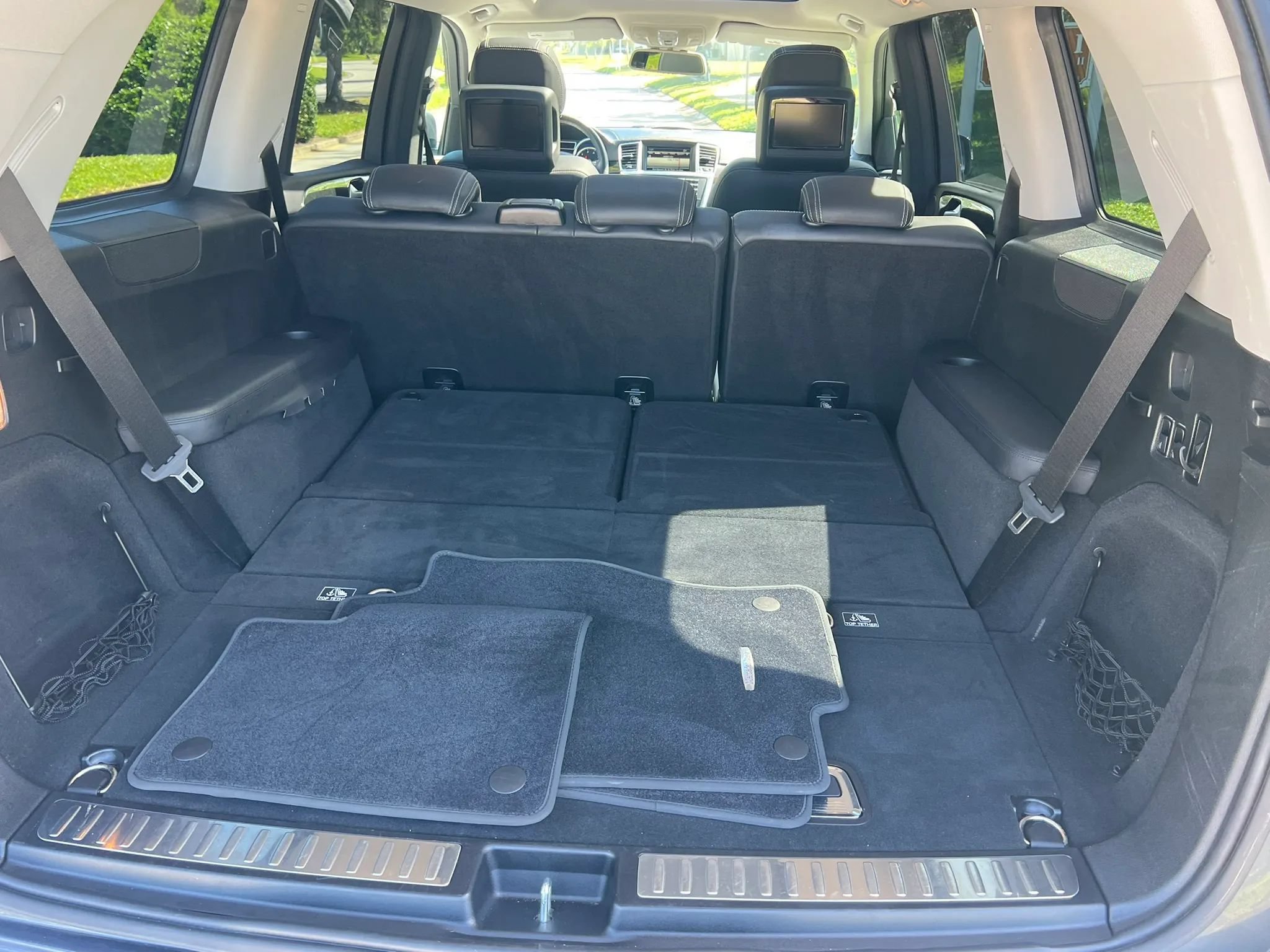 Used 2014 Mercedes-Benz GL 450 4MATIC w/ Lighting Package image 20