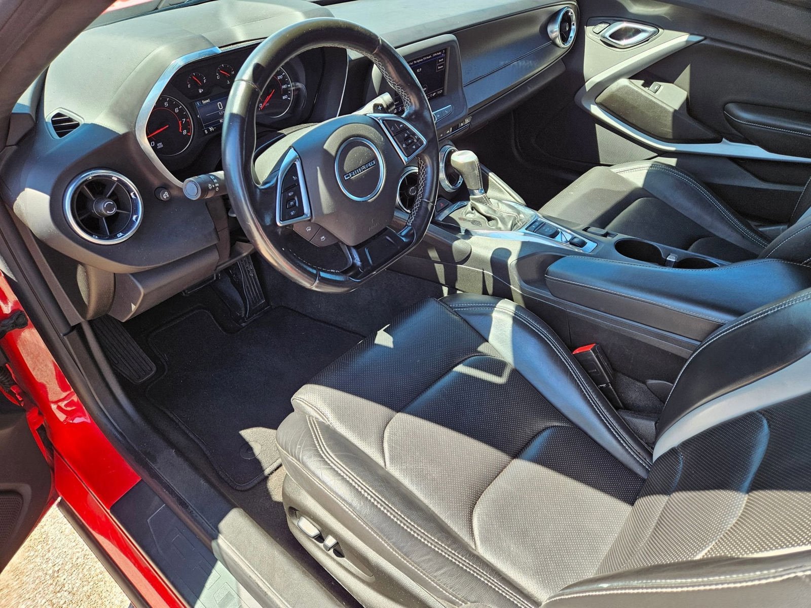 Used 2021 Chevrolet Camaro LT w/ RS Package RWD image 10