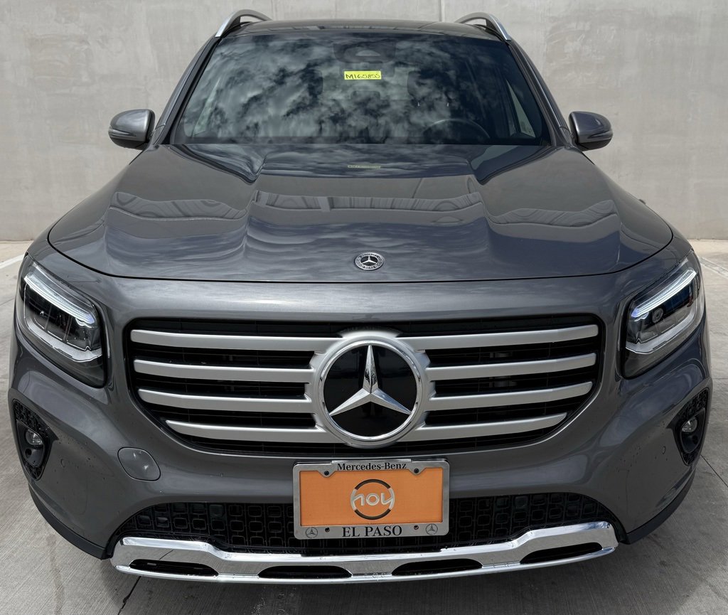 Used 2024 Mercedes-Benz GLB 250 image 2