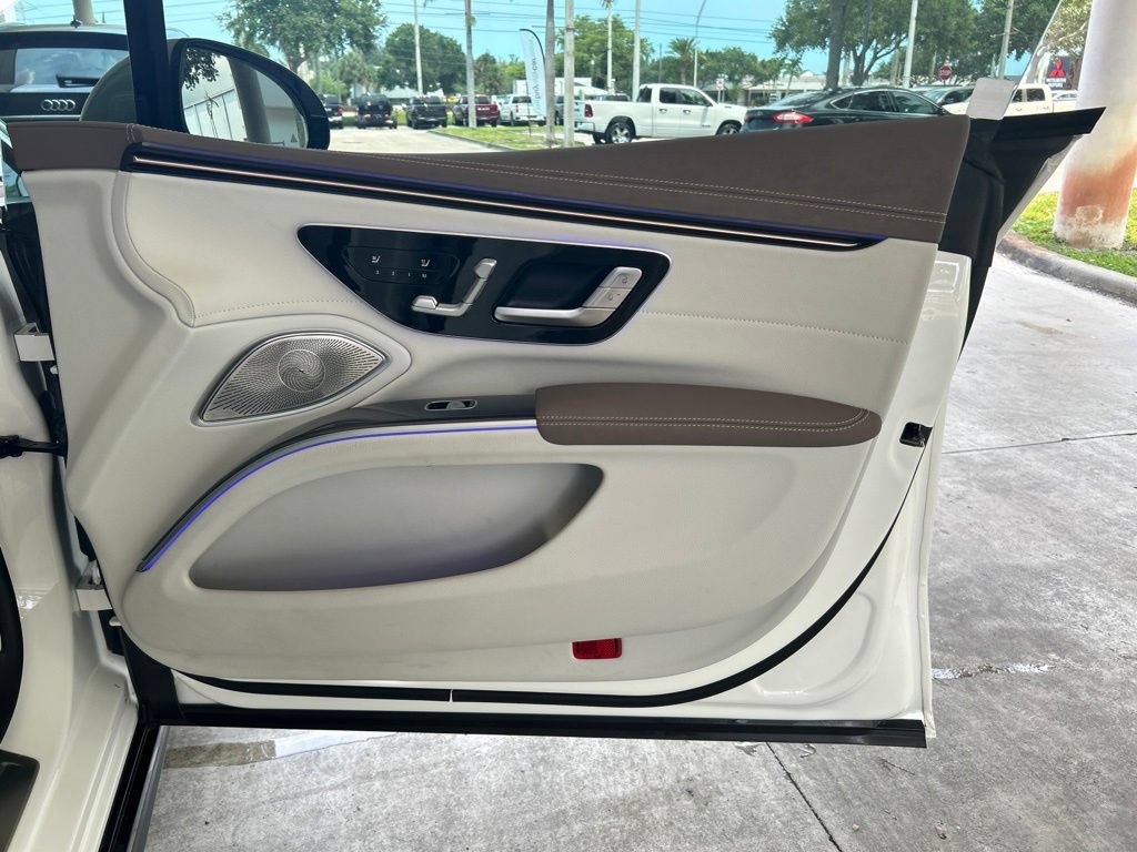 Used 2022 Mercedes-Benz EQS 450+ Sedan w/ Exclusive Trim Package image 26
