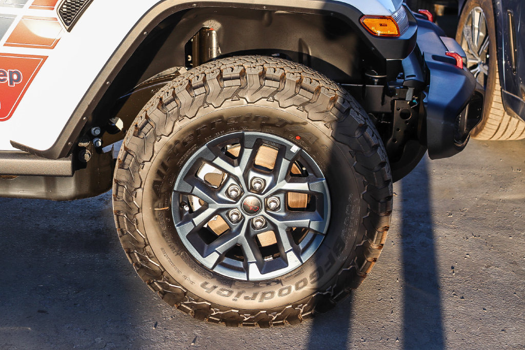 New 2026 Jeep Wrangler Unlimited Sport AWD/4WD image 11