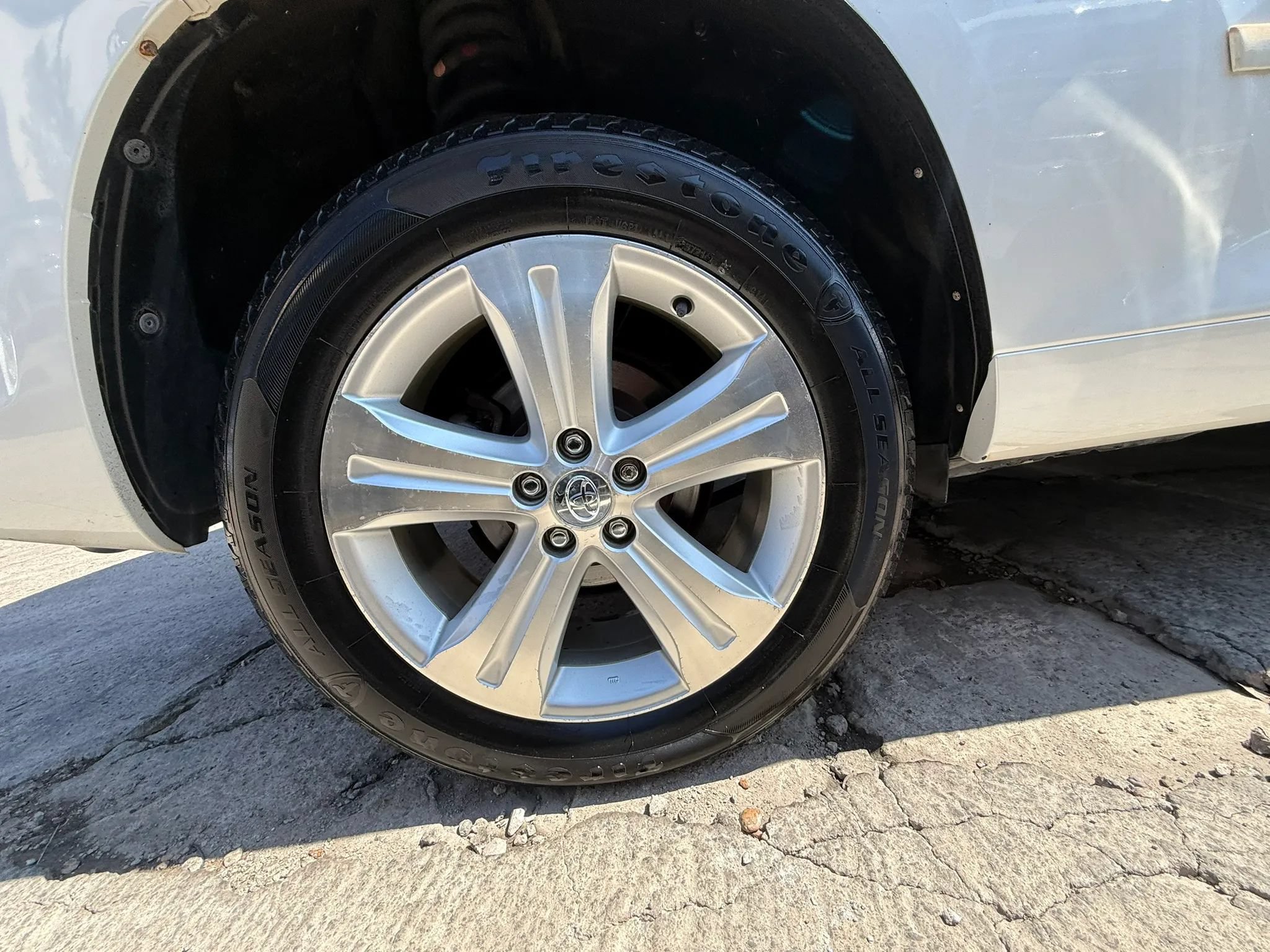Used 2009 Toyota Highlander Limited FWD image 25