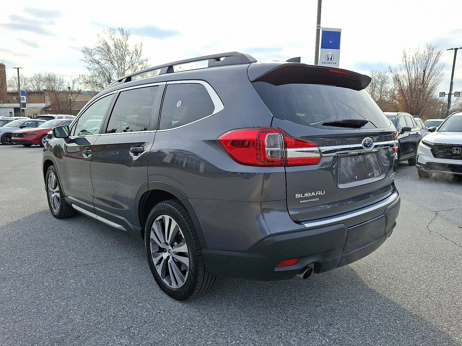 Used 2021 Subaru Ascent Limited w/ Technology Package image 4