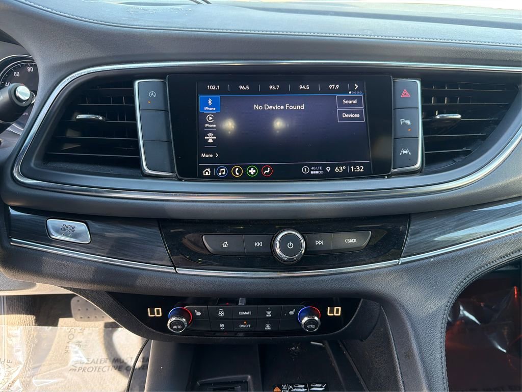 Used 2023 Buick Enclave Essence image 14