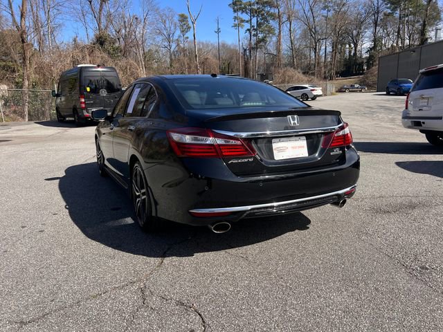 Used 2016 Honda Accord Touring image 3
