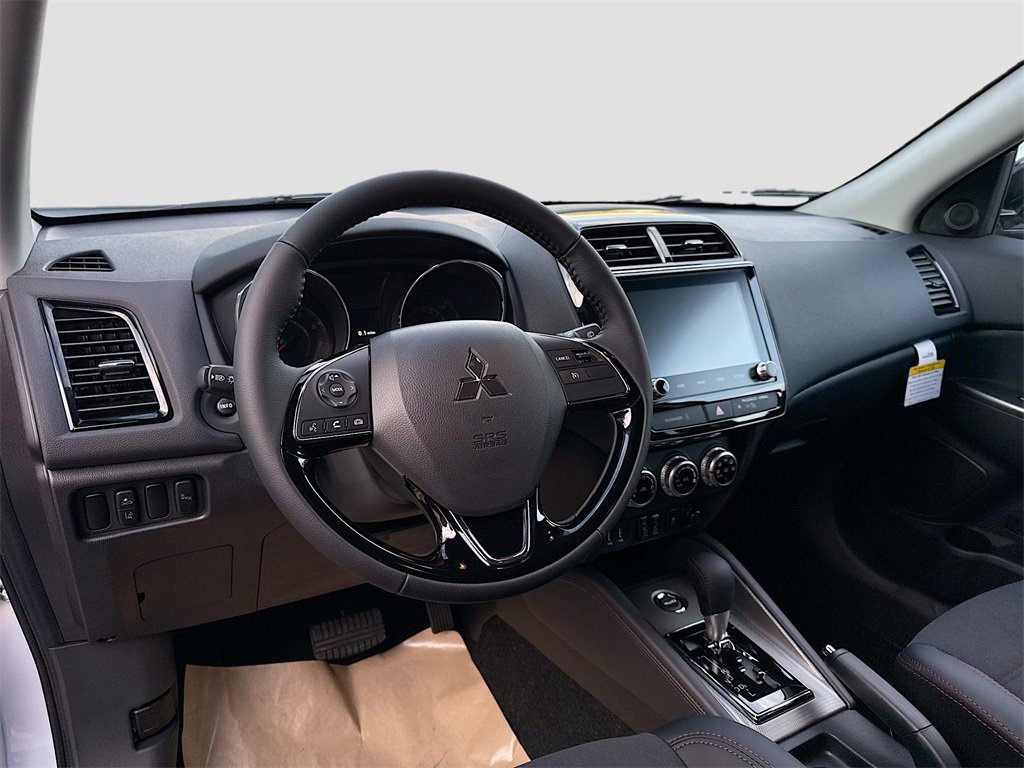 New 2026 Mitsubishi Outlander Sport SE image 9