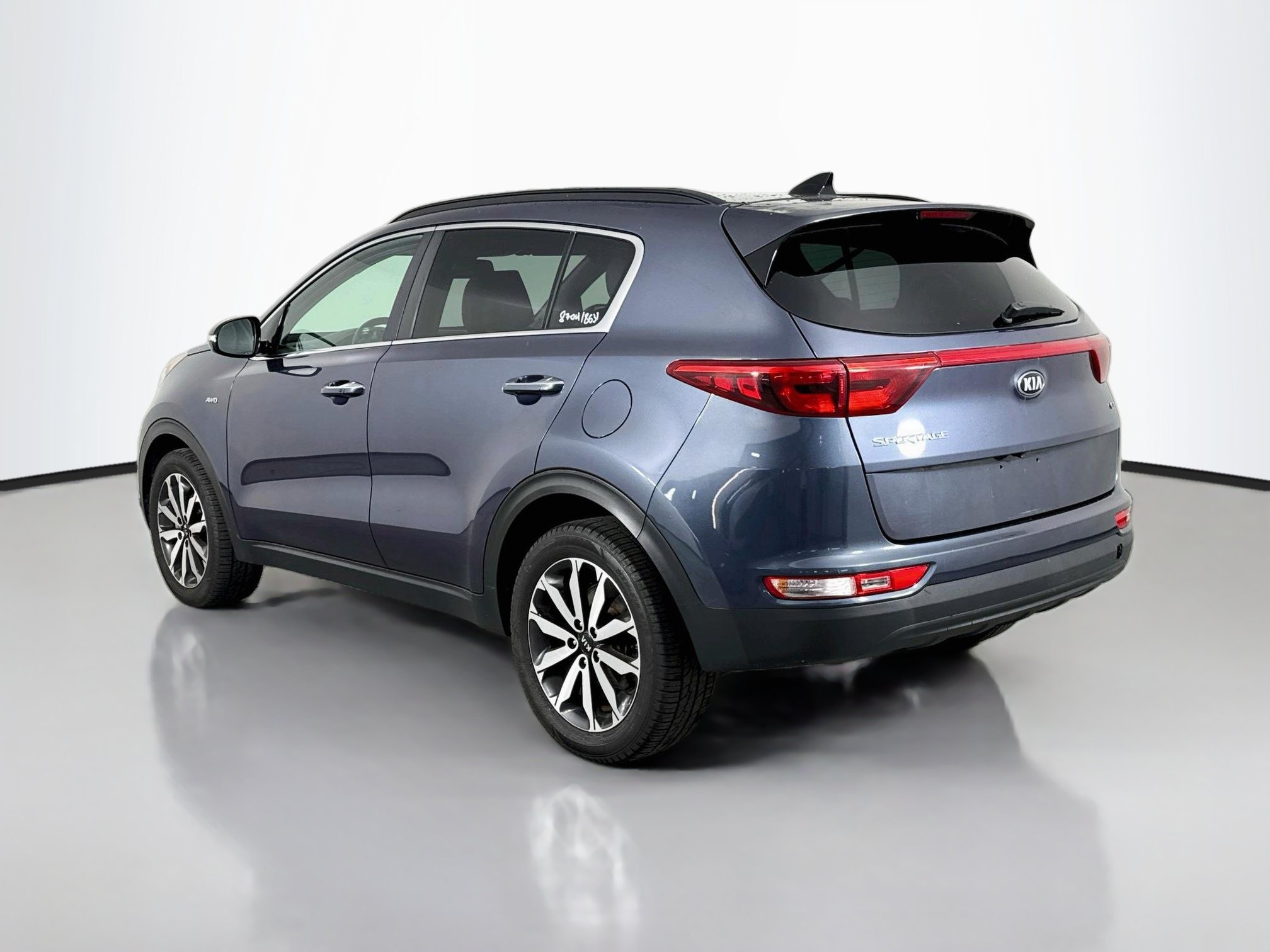 Used 2019 Kia Sportage EX w/ EX Premium Package AWD/4WD image 5