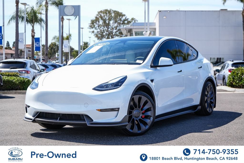 Used 2025 Tesla Model Y Performance AWD/4WD image 1