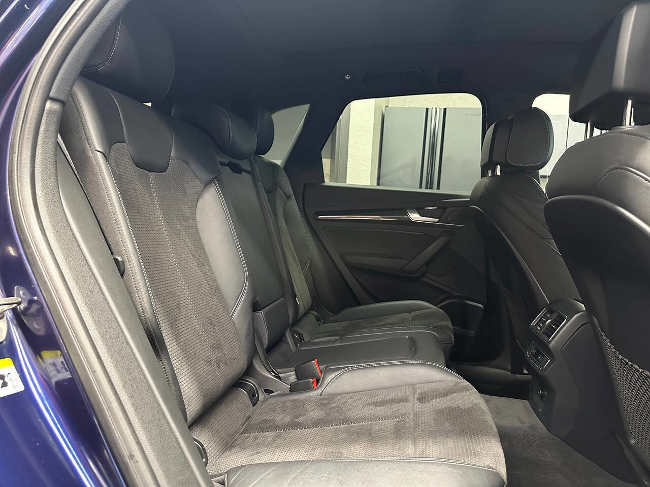 Used 2018 Audi SQ5 Premium Plus w/ Navigation Package image 23