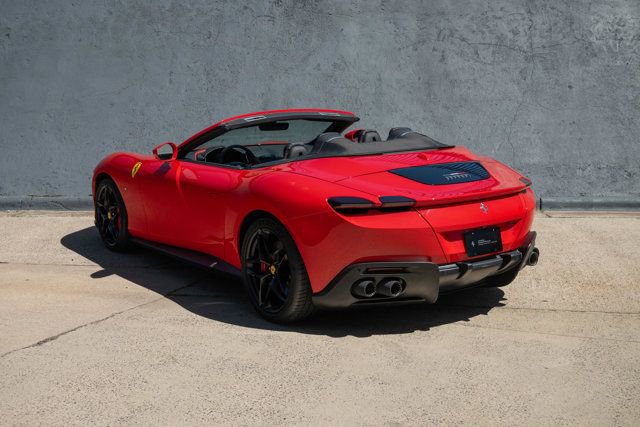 Certified 2025 Ferrari Roma Spider image 2