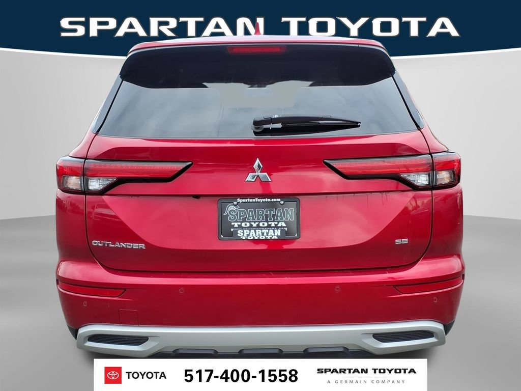 Used 2024 Mitsubishi Outlander SE FWD image 7