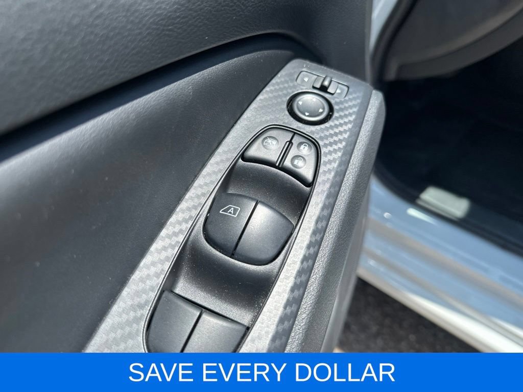 Used 2024 Nissan Altima 2.5 SV w/ SV Premium Package FWD image 8
