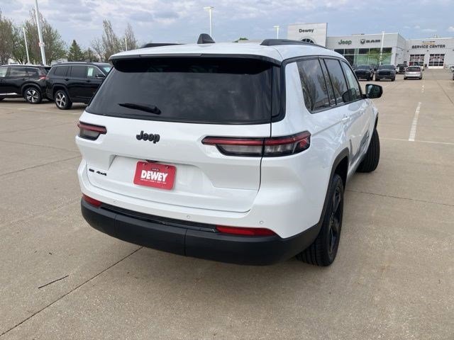 Used 2023 Jeep Grand Cherokee L Laredo AWD/4WD image 8