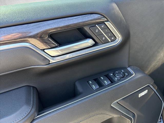 Used 2025 Chevrolet Silverado 1500 LTZ w/ LTZ Premium Package AWD/4WD image 12