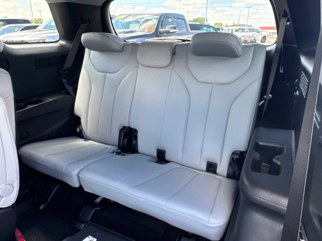 Used 2025 Hyundai Palisade SEL AWD/4WD image 18