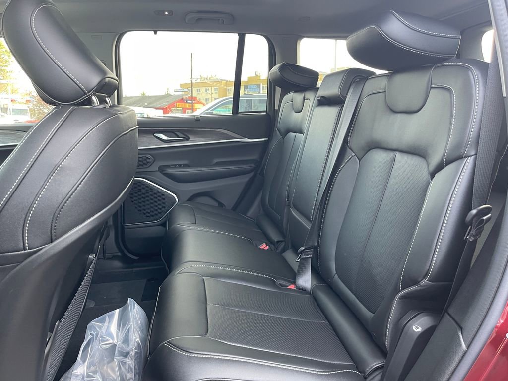 New 2024 Jeep Grand Cherokee Limited 4xe w/ Luxury Tech Group II AWD/4WD image 16