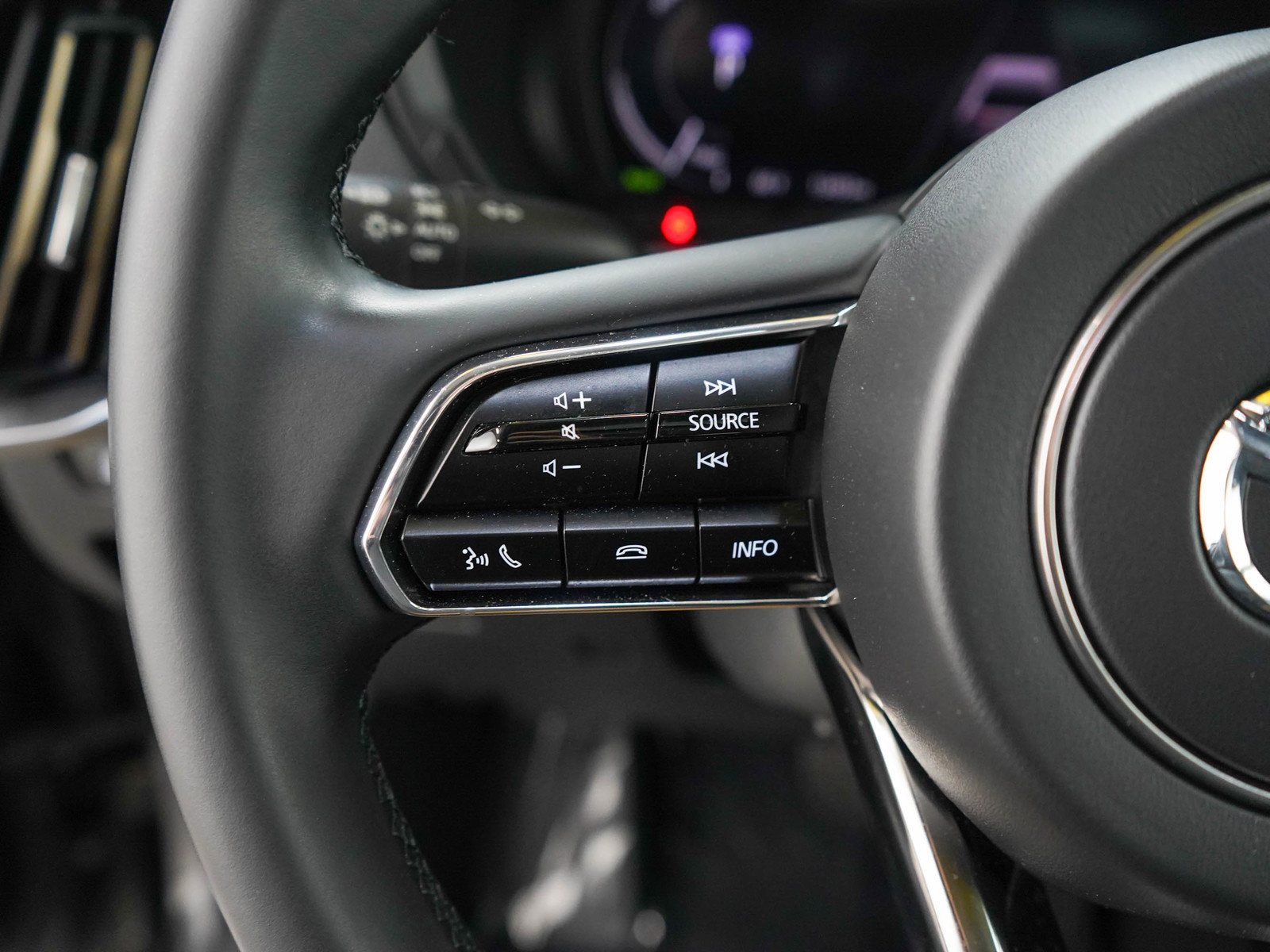 Certified 2024 MAZDA CX-90 Plug-In Hybrid w/ Preferred image 24