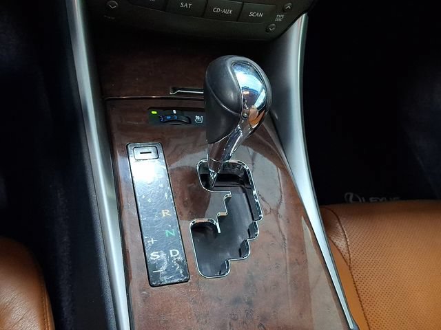 Used 2012 Lexus IS 250C w/ Luxury Pkg RWD image 17