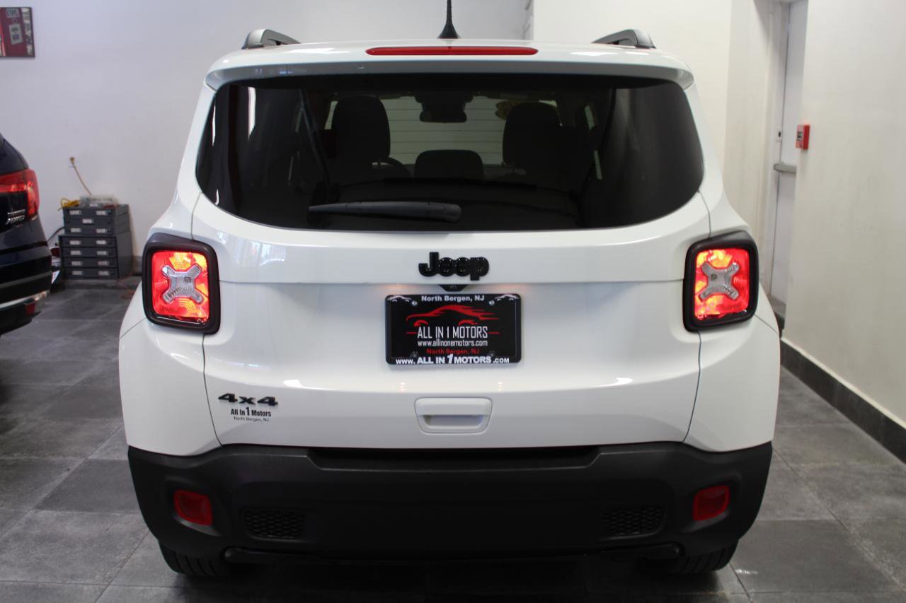 Used 2020 Jeep Renegade Altitude AWD/4WD image 4