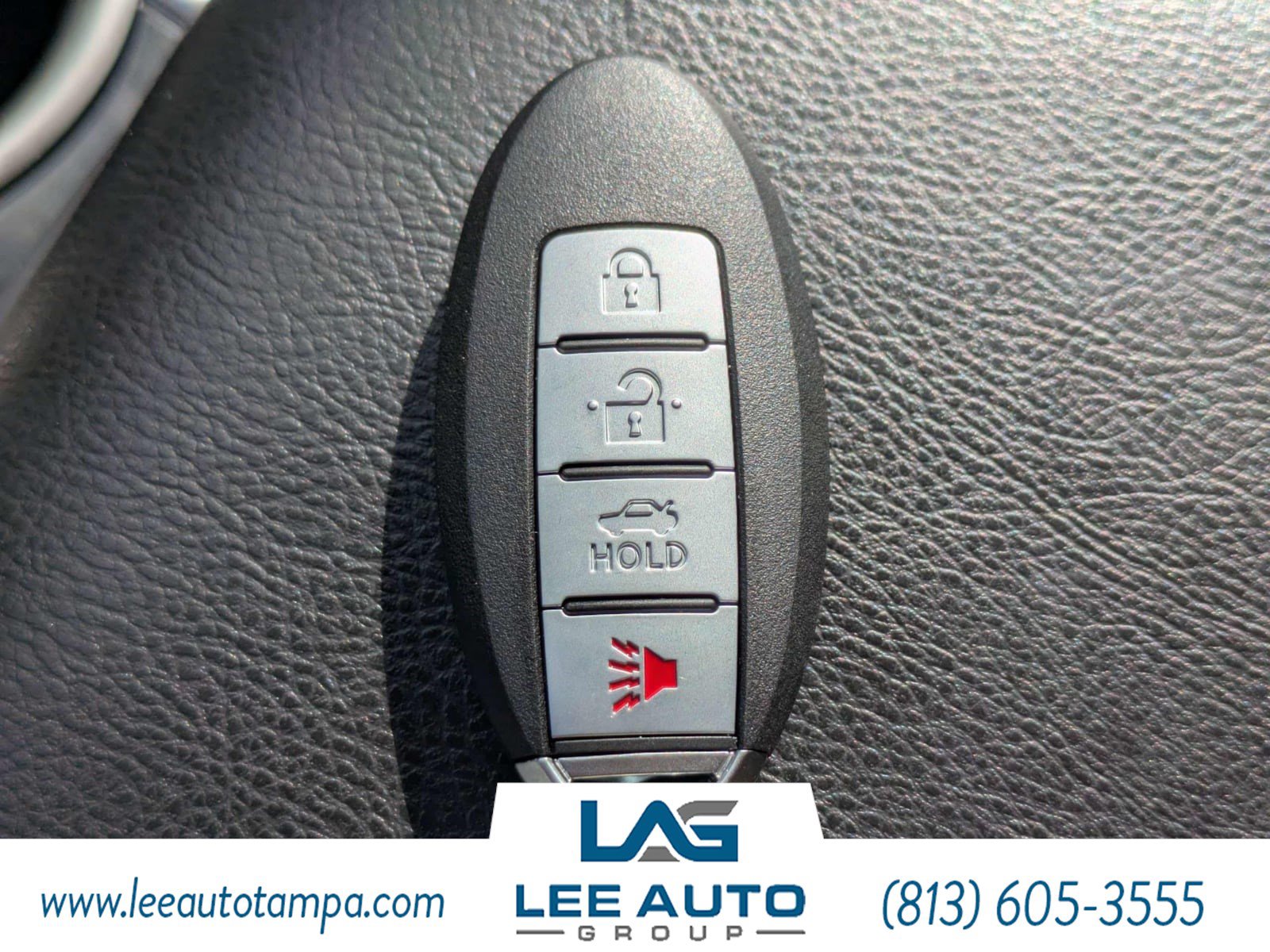 Used 2019 Nissan Pathfinder S AWD/4WD image 26