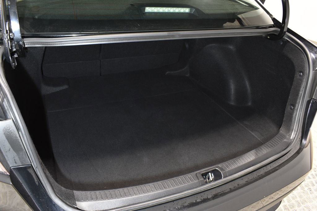 Used 2022 Toyota Corolla LE image 28