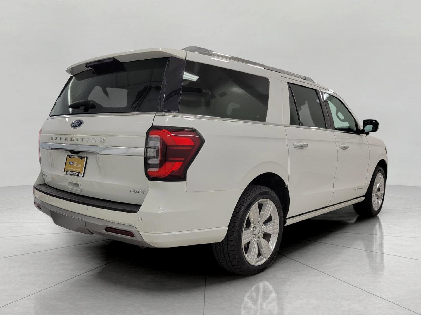 Used 2023 Ford Expedition Max Platinum AWD/4WD image 17
