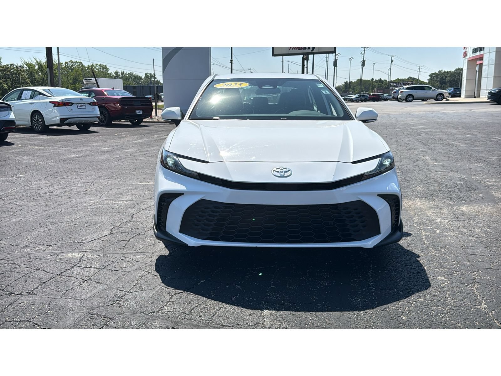 Certified 2025 Toyota Camry SE FWD image 2