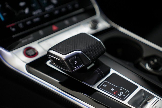 Used 2024 Audi RS 6 performance image 26