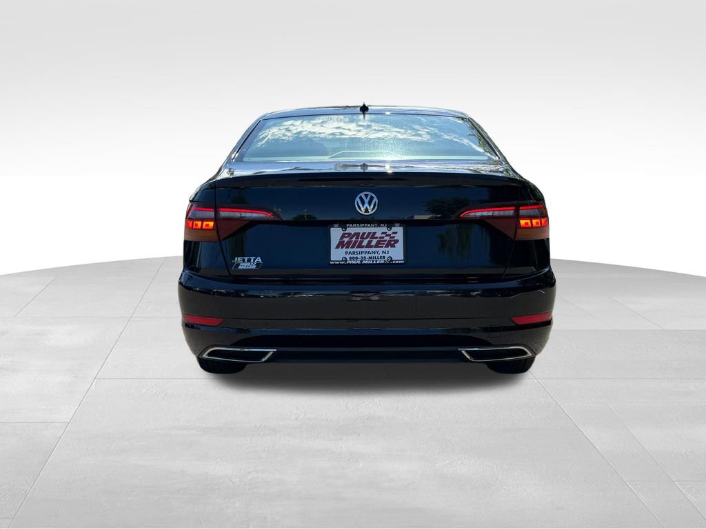 Used 2019 Volkswagen Jetta R-Line w/ R-Line Cold Weather Package FWD image 8