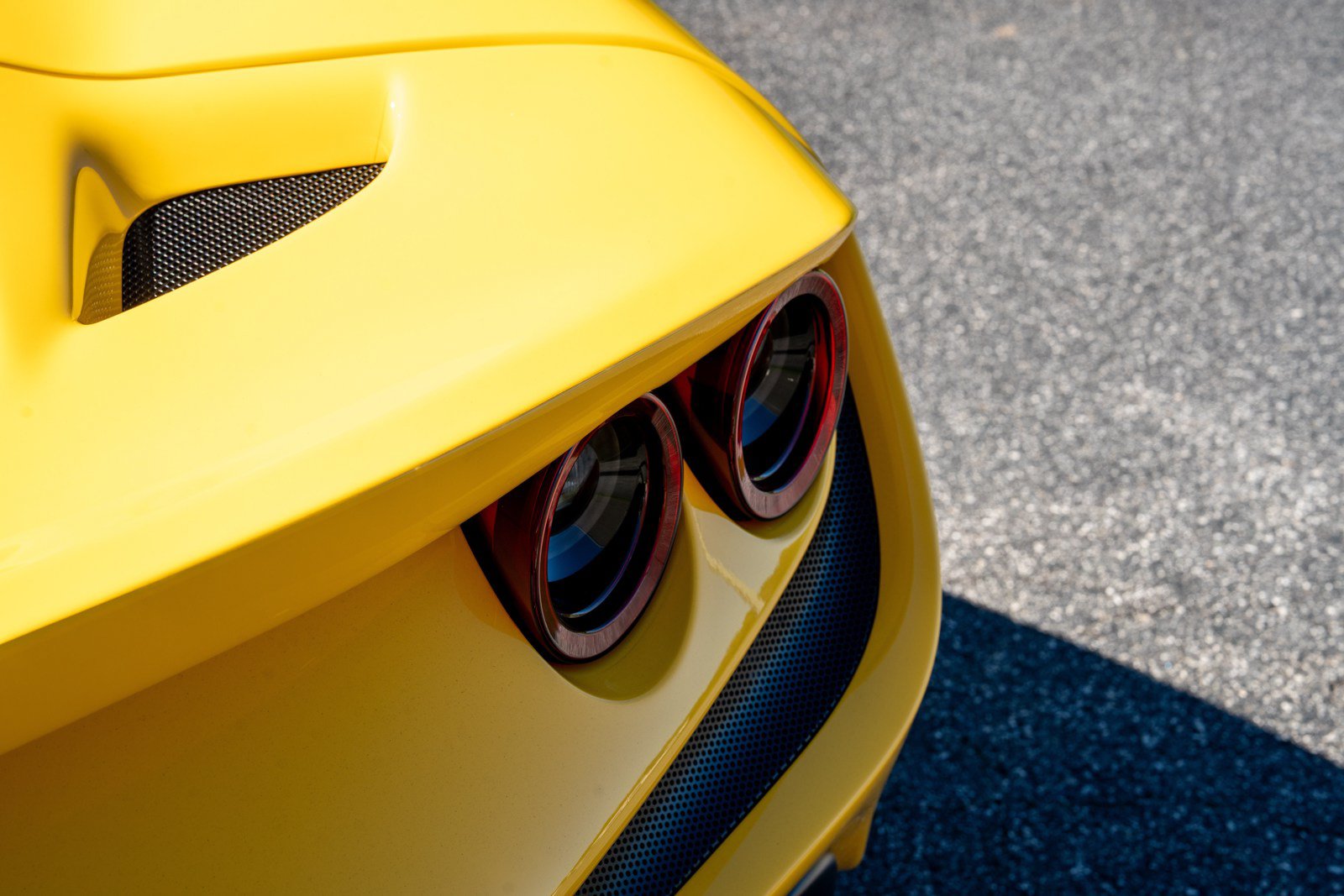 Certified 2022 Ferrari F8 Tributo RWD image 18