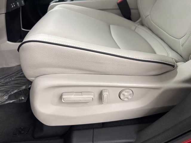 New 2026 Honda Odyssey Touring image 21