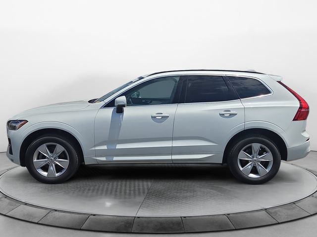 Used 2022 Volvo XC60 B5 Momentum AWD/4WD image 2
