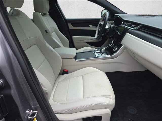 Used 2024 Jaguar XF R-Dynamic SE AWD/4WD image 10