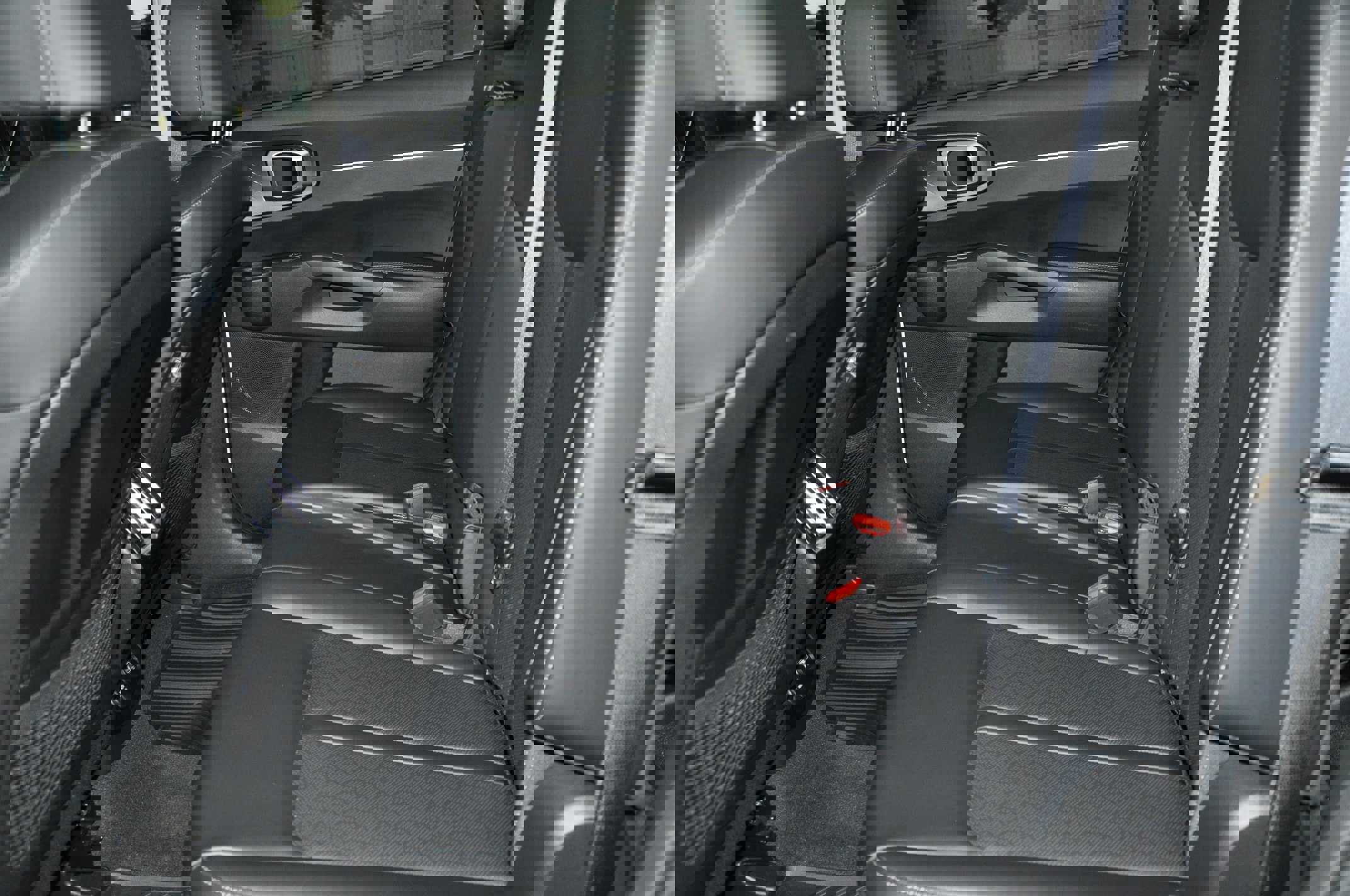 Used 2023 Kia Sorento S w/ Panoramic Sunroof Package image 12