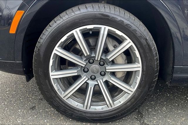 Used 2017 Audi Q7 3.0T Premium Plus w/ Premium Plus Package image 9