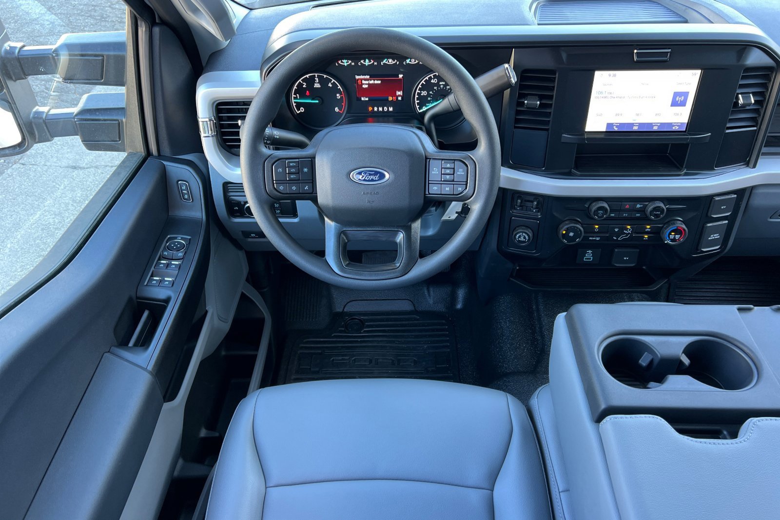 New 2026 Ford F350 XL w/ XL Chrome Package image 15