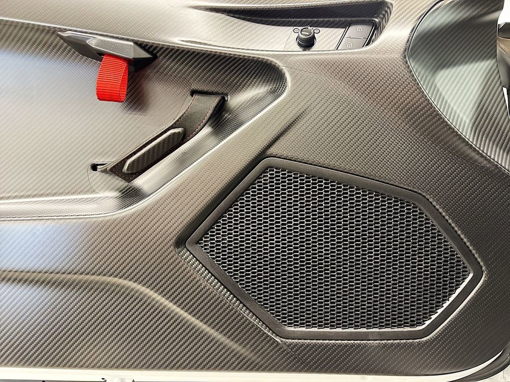 Used 2023 Lamborghini Huracan Sterrato image 24