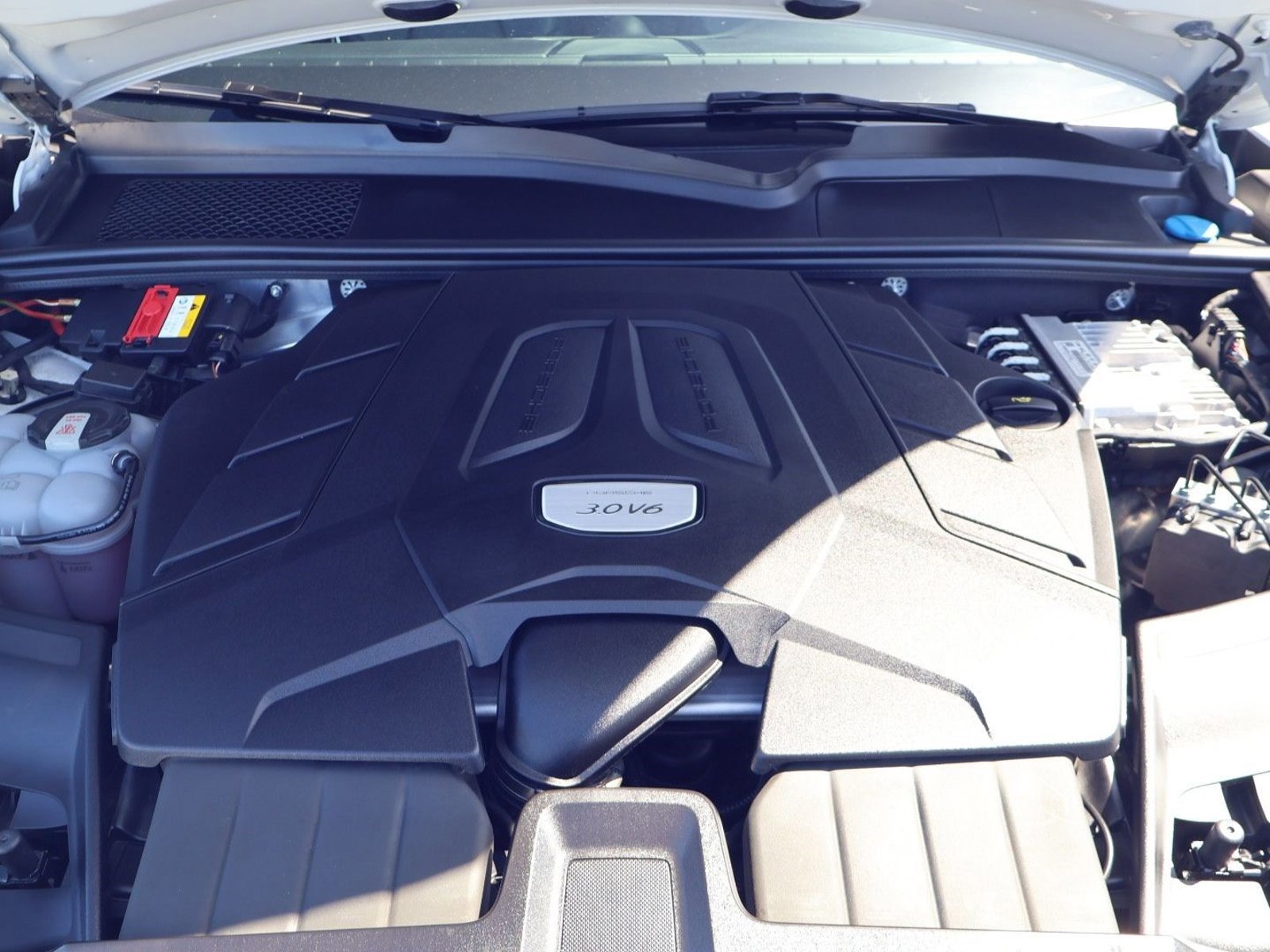 Certified 2023 Porsche Cayenne image 26