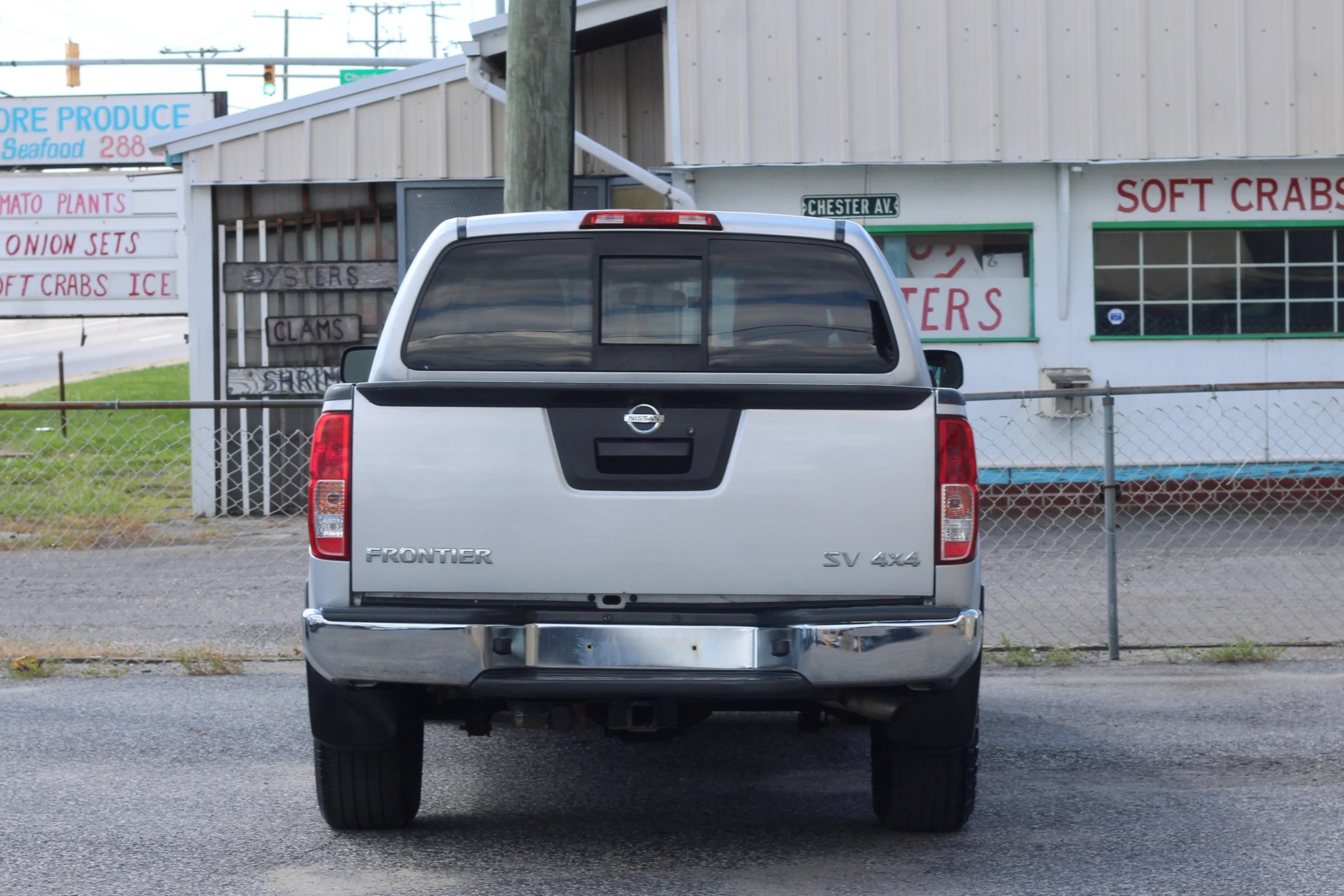 Used 2018 Nissan Frontier SV AWD/4WD image 7