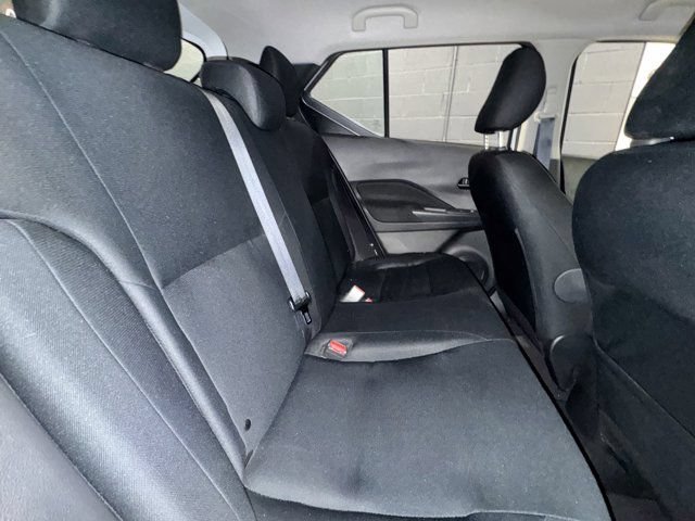 Used 2023 Nissan Kicks S FWD image 8