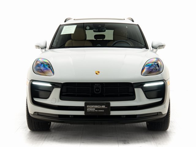 Used 2025 Porsche Macan image 32
