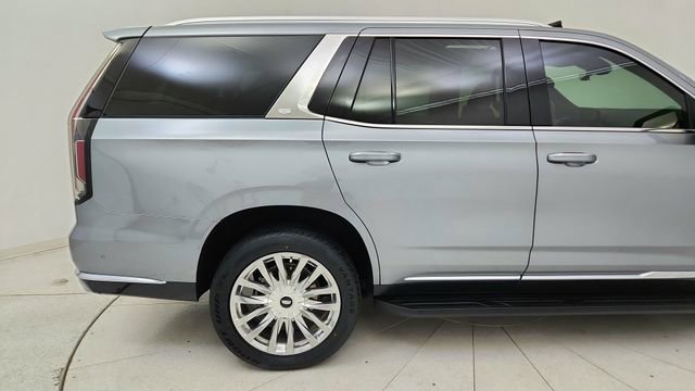 Used 2023 Cadillac Escalade Premium Luxury w/ Performance Package image 12