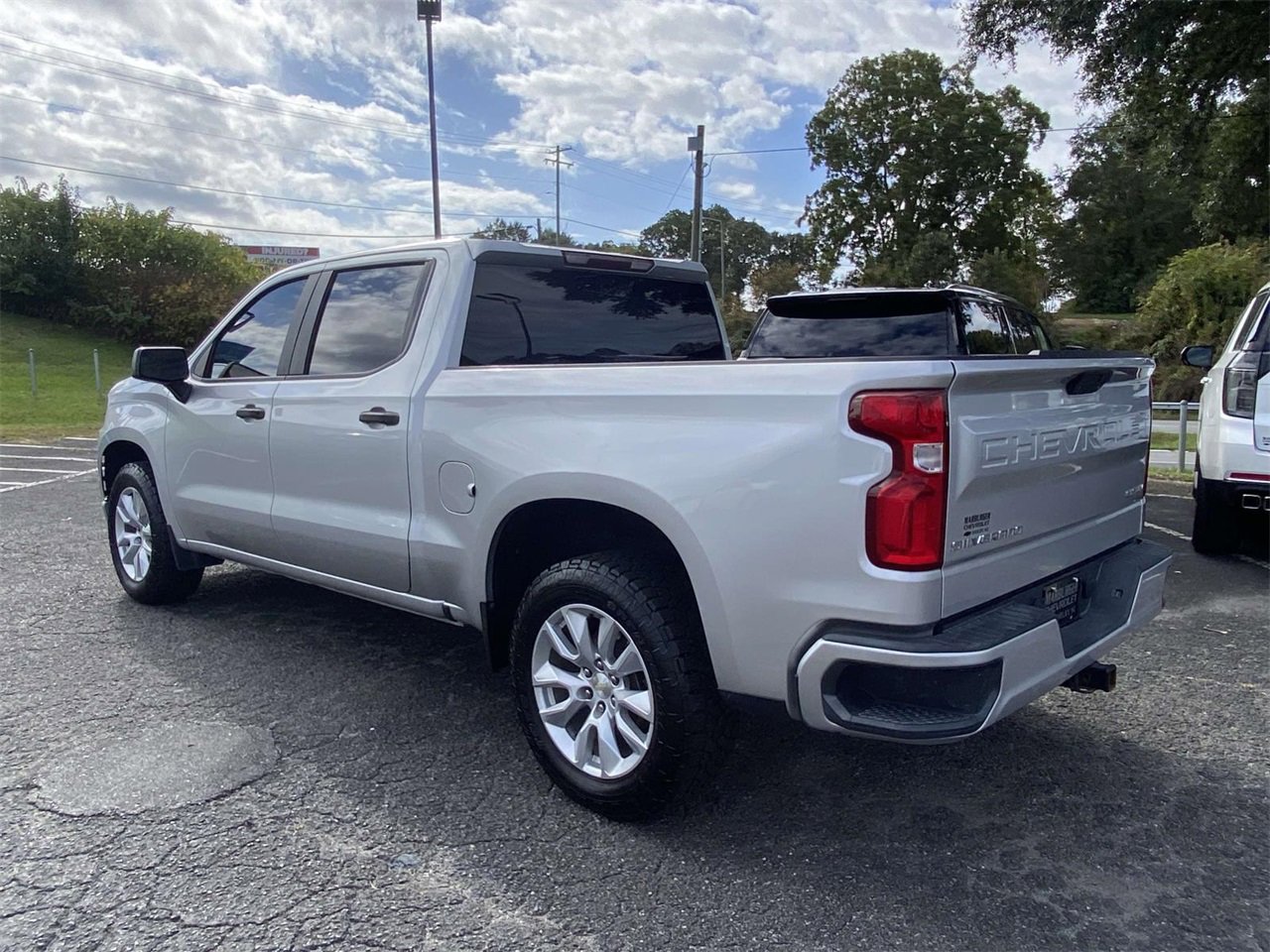 Used 2020 Chevrolet Silverado 1500 Custom w/ Custom Value Package image 5