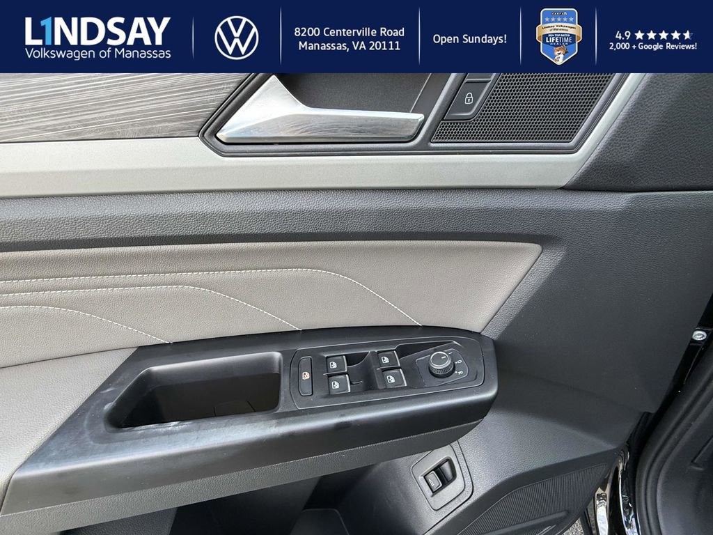 Used 2021 Volkswagen Atlas Cross Sport SE image 18